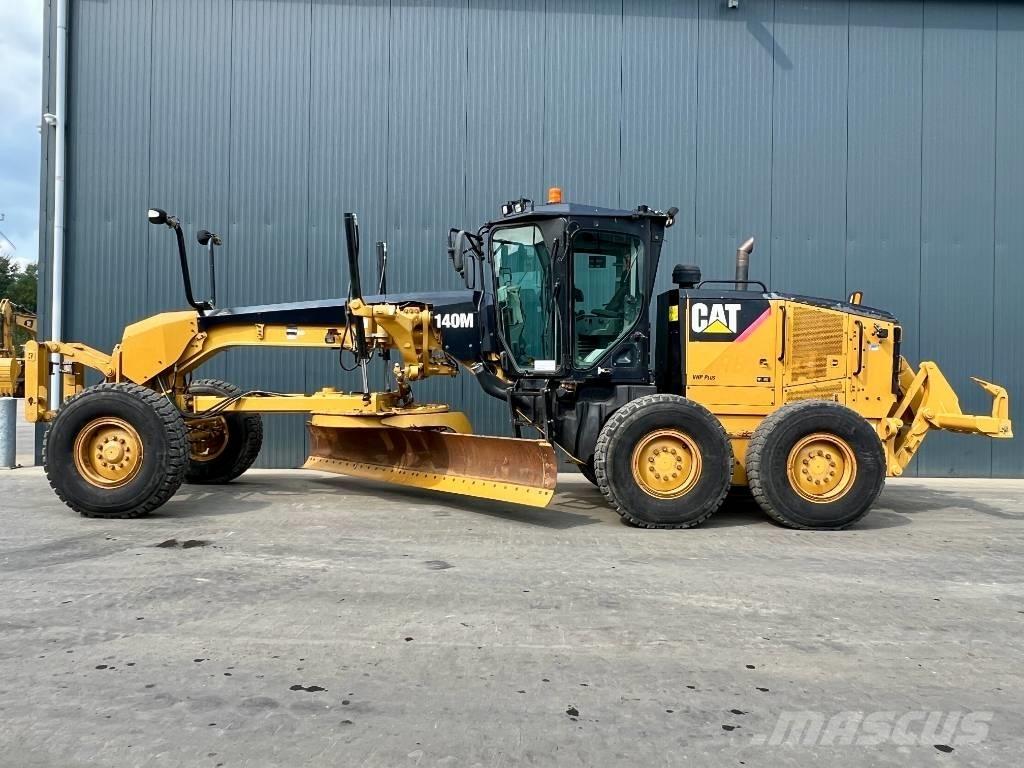 CAT 140M Грейдеры