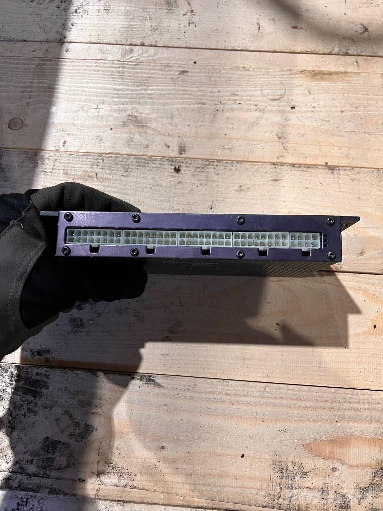 Valmet 5044018 Электронные блоки