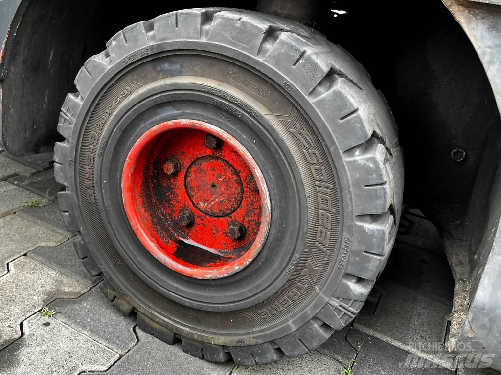 Linde P 250 Складские электротягачи