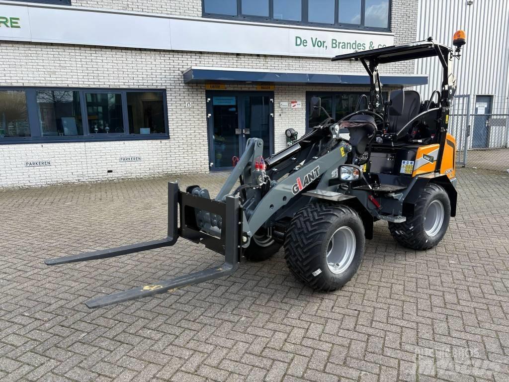 Giant G2500HD Xtra Малые погрузчики
