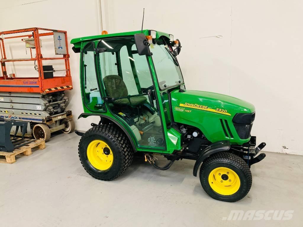 John Deere 2320 Коммунальные тракторы
