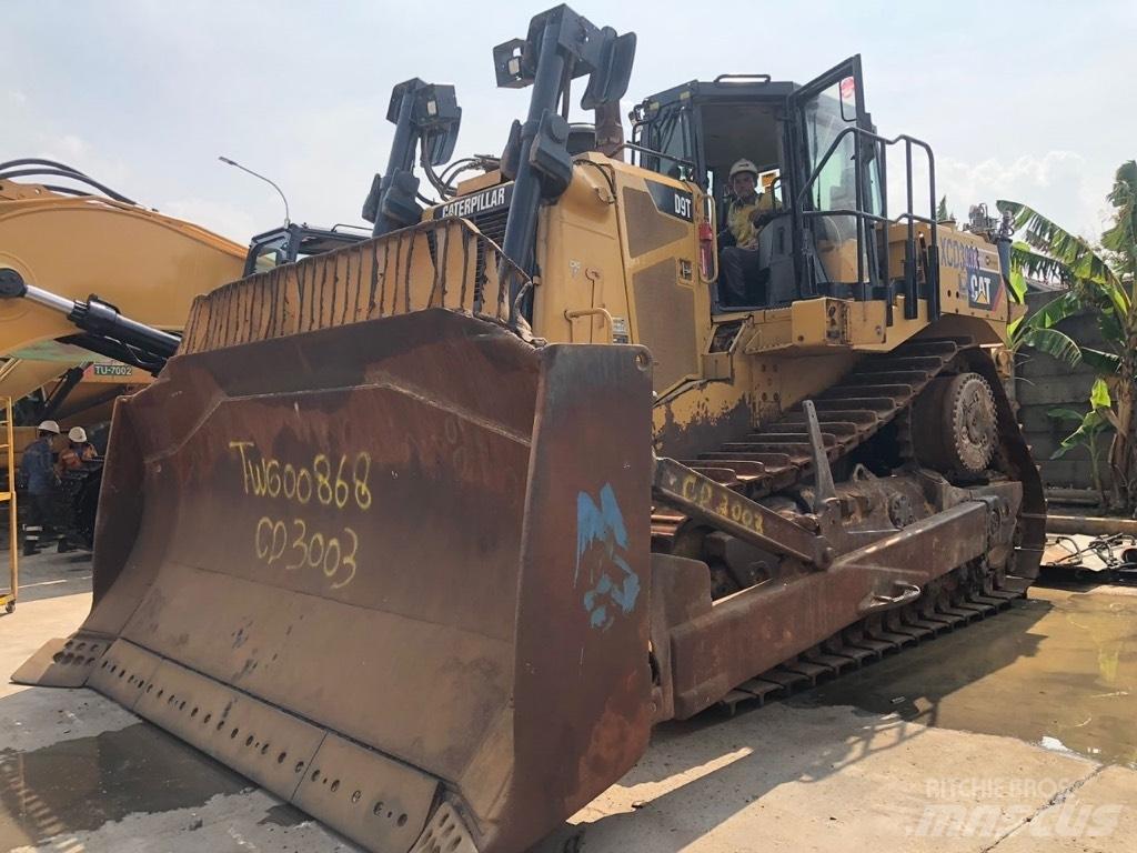 CAT D9T Гусеничные бульдозеры