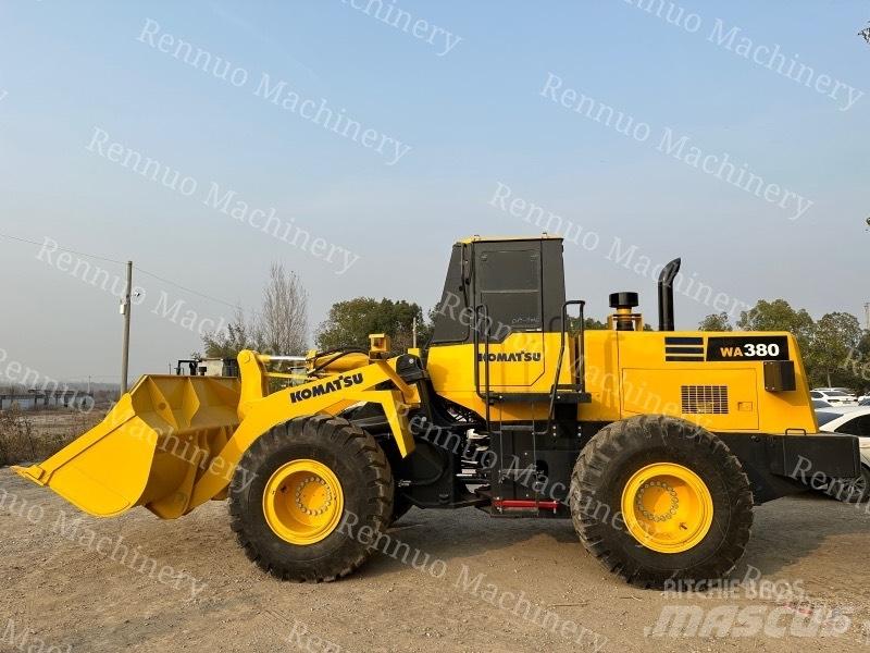 Komatsu WA380 Фронтальные погрузчики