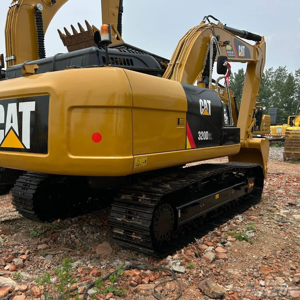 CAT 320D2L Гусеничные экскаваторы