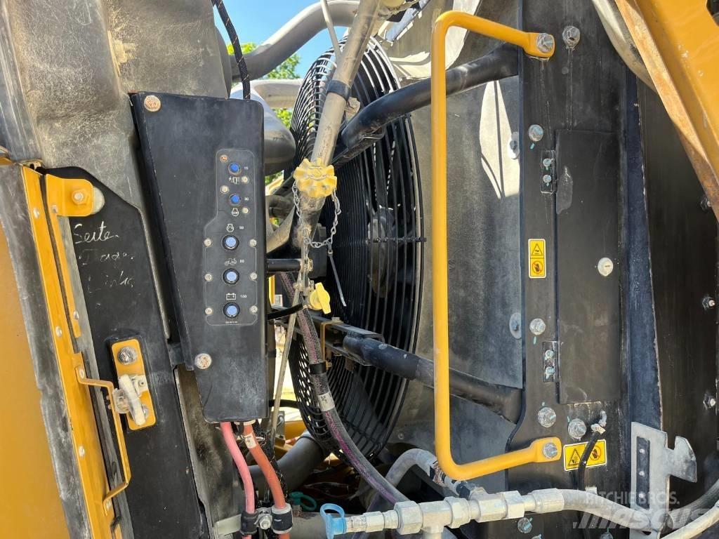 CAT 980 K  q coupler Фронтальные погрузчики
