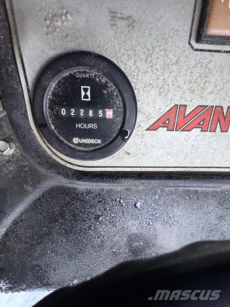 Avant 520+ Малые погрузчики