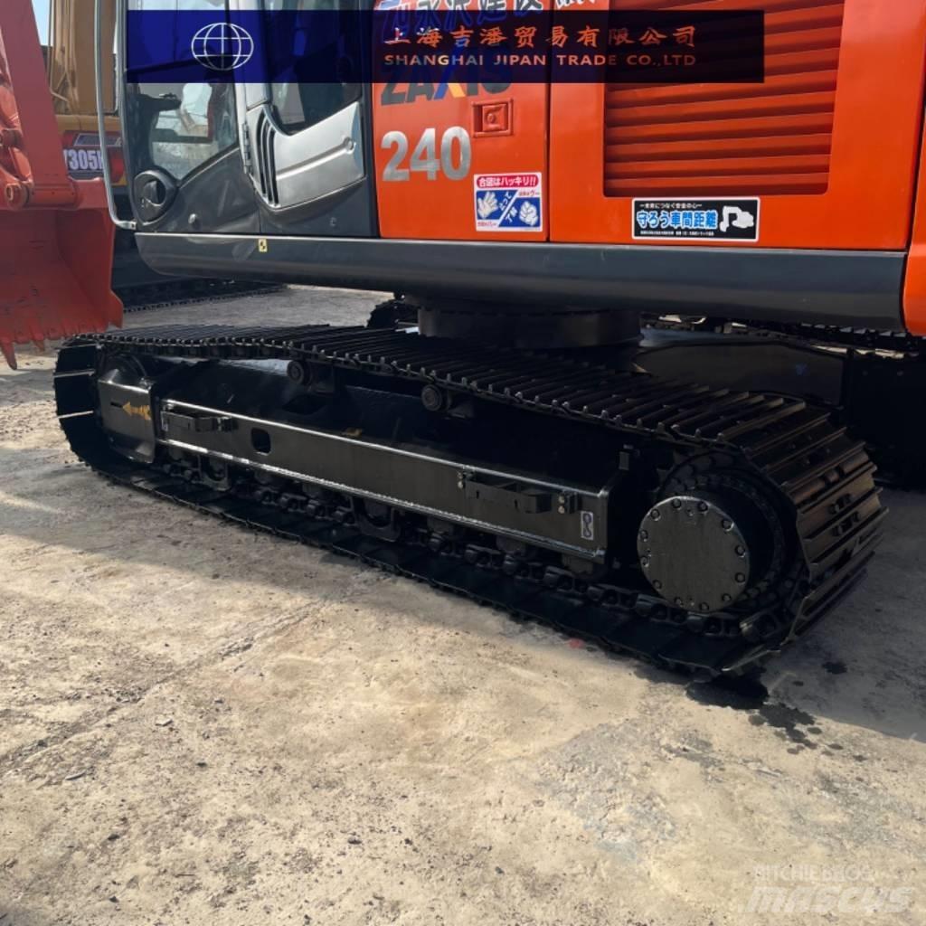 Hitachi ZX 240 Гусеничные экскаваторы