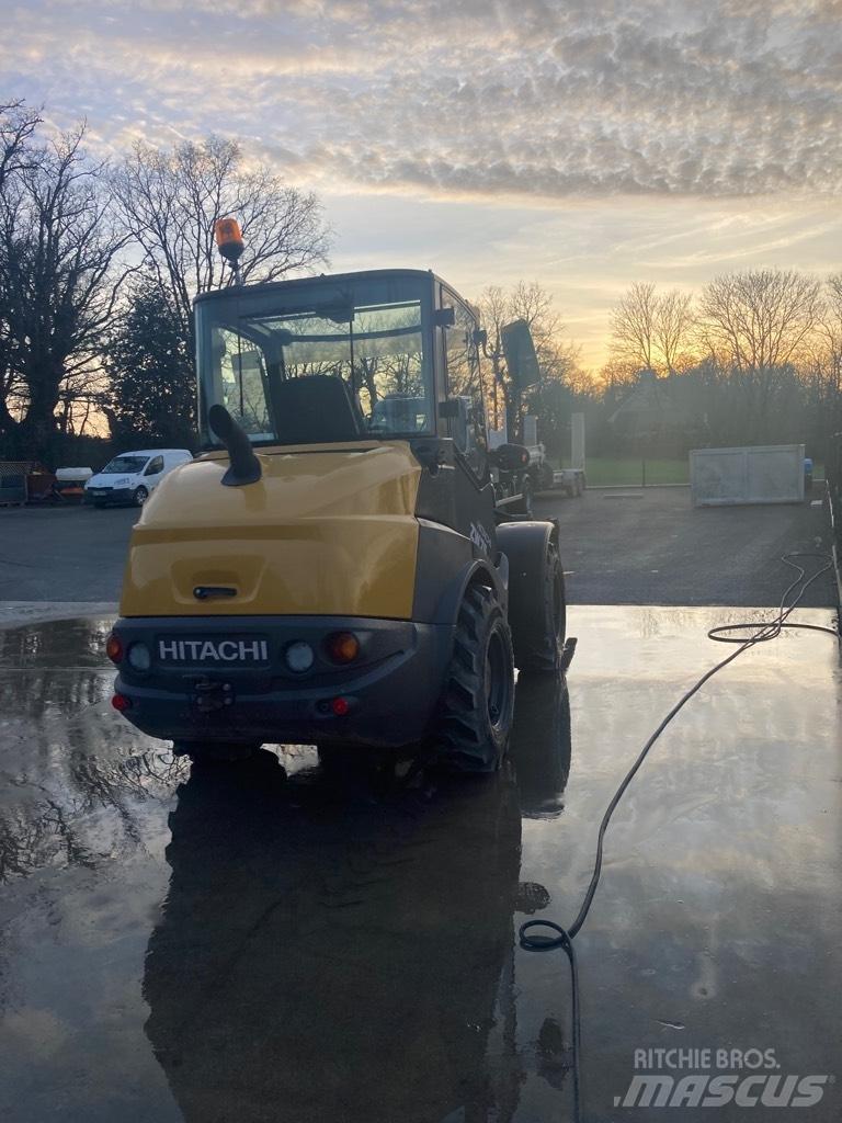 Hitachi ZW 75-6 Фронтальные погрузчики