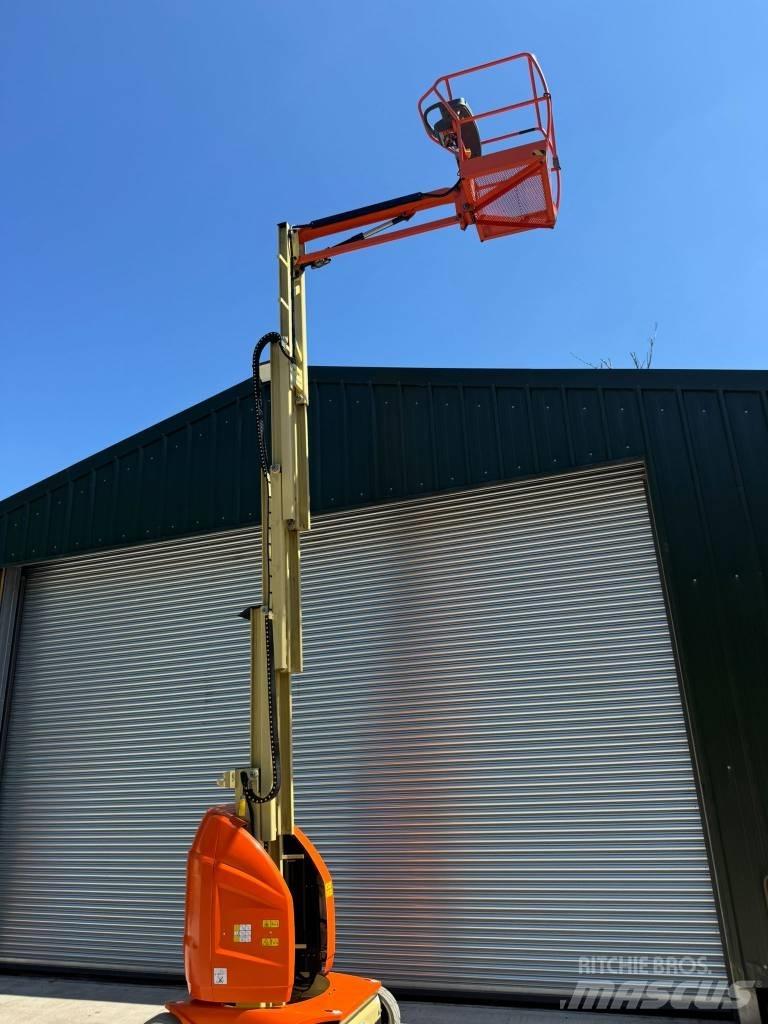 JLG Toucan 10 E-L Вертикальные мачтовые подъемники