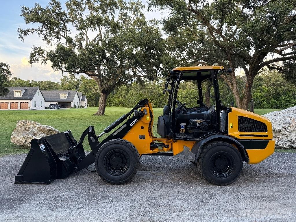 JCB 407 Фронтальные погрузчики