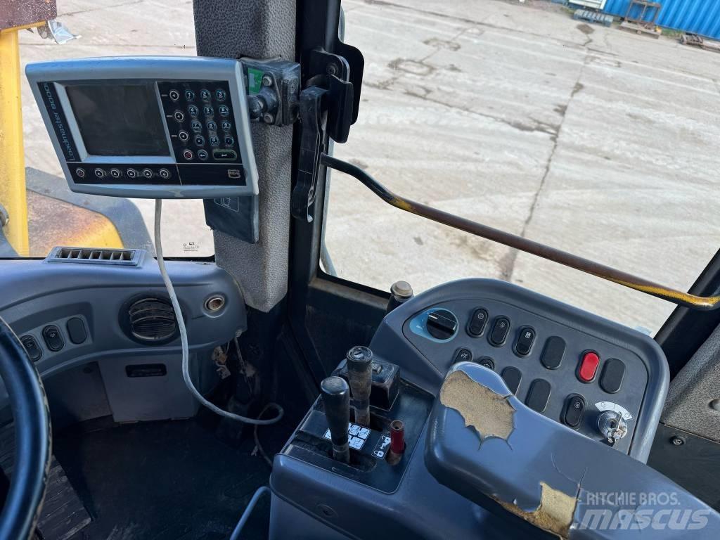 Komatsu WA 470-6 Фронтальные погрузчики