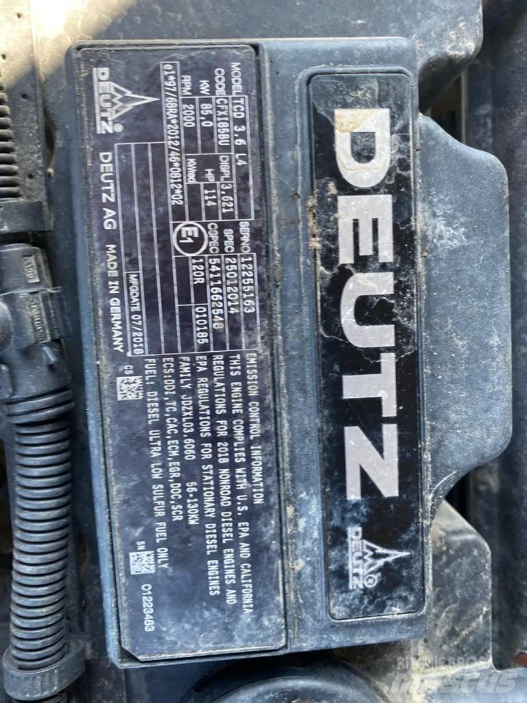 Yanmar SV 120 Гусеничные экскаваторы