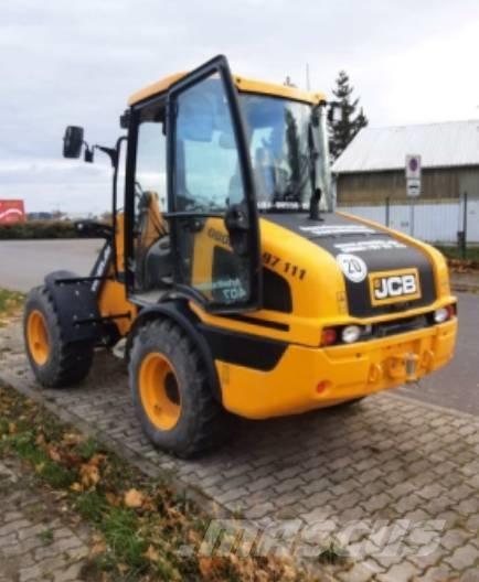 JCB 407 Фронтальные погрузчики