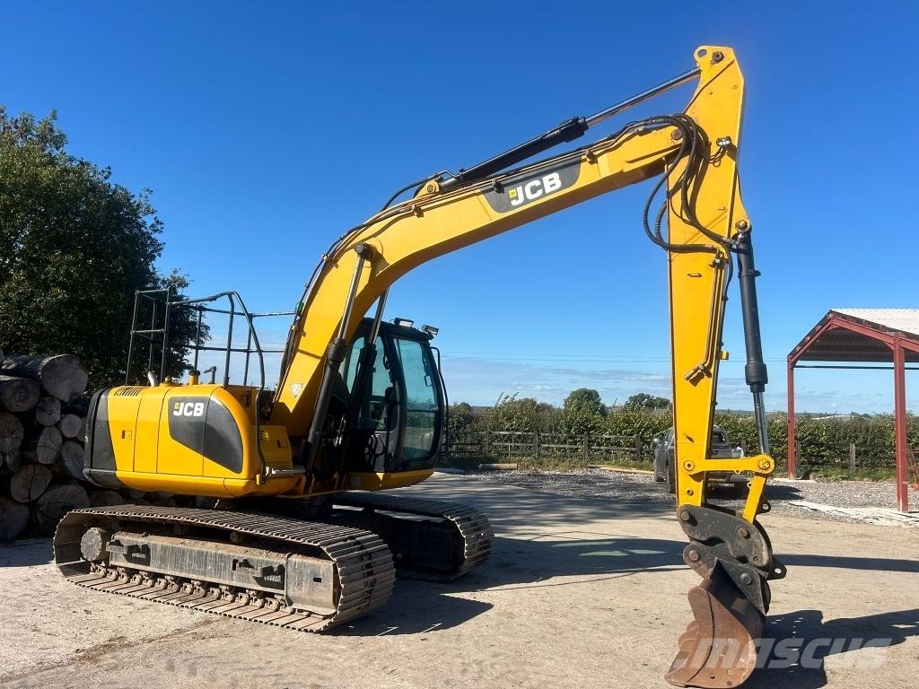 JCB JS 130 LC Гусеничные экскаваторы