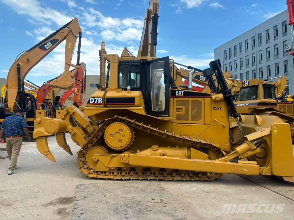 CAT D 7 R Гусеничные бульдозеры