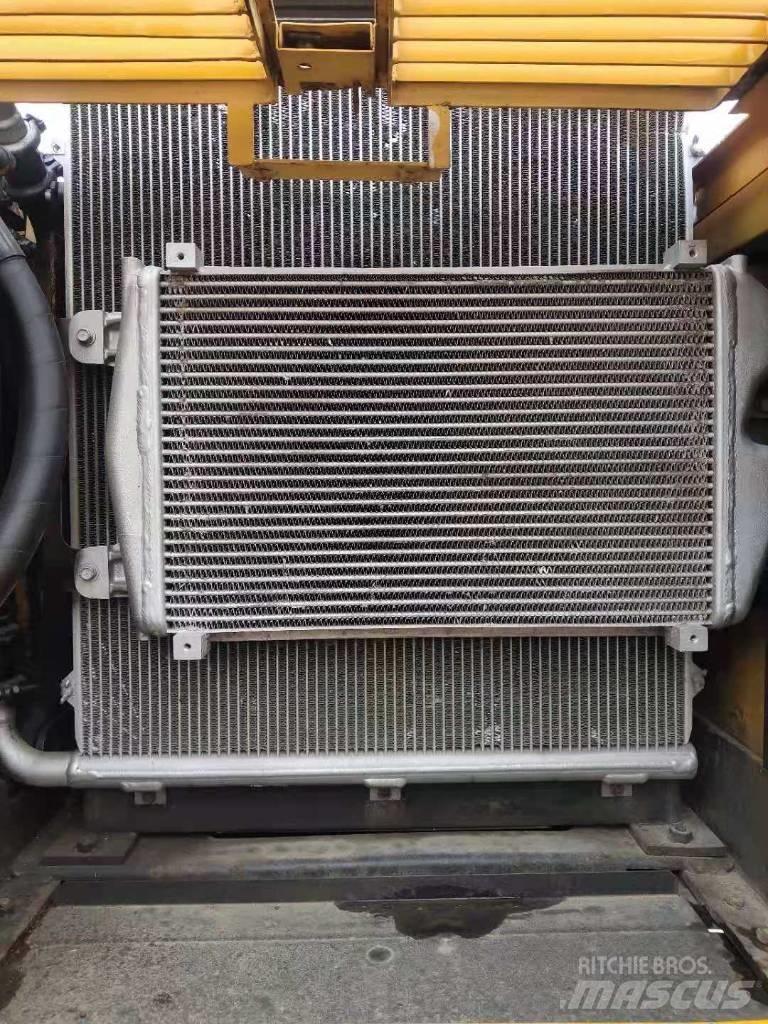 Sany SY 215-9 Гусеничные экскаваторы