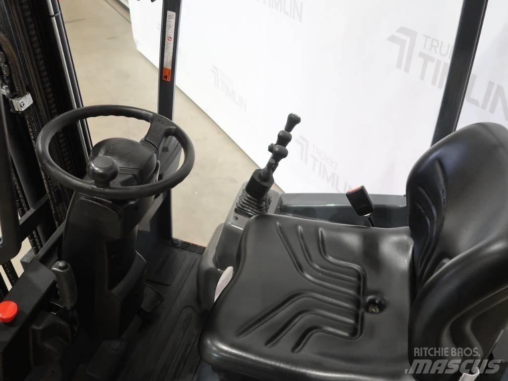 Toyota 7FBEST10 Электропогрузчики
