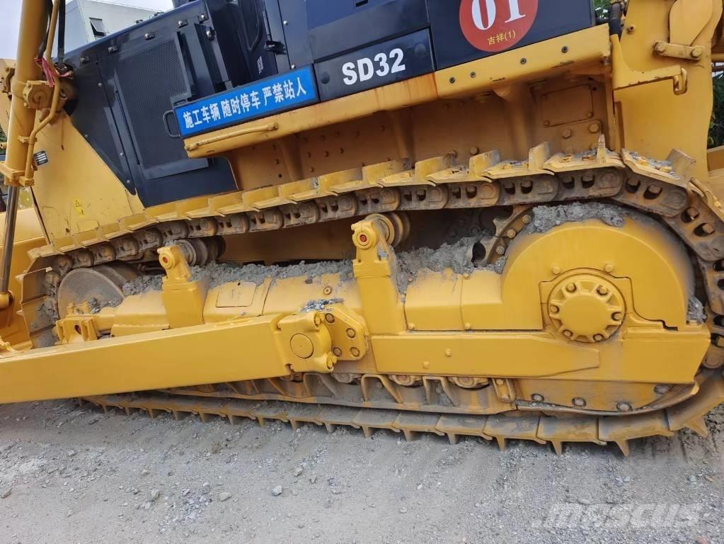 Shantui SD 32 Гусеничные бульдозеры