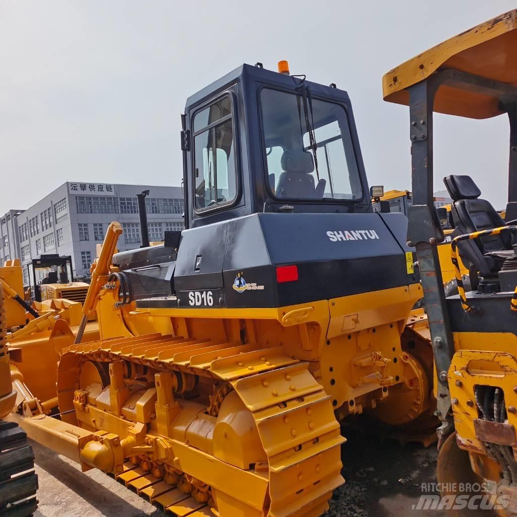 Shantui SD 16 Гусеничные бульдозеры