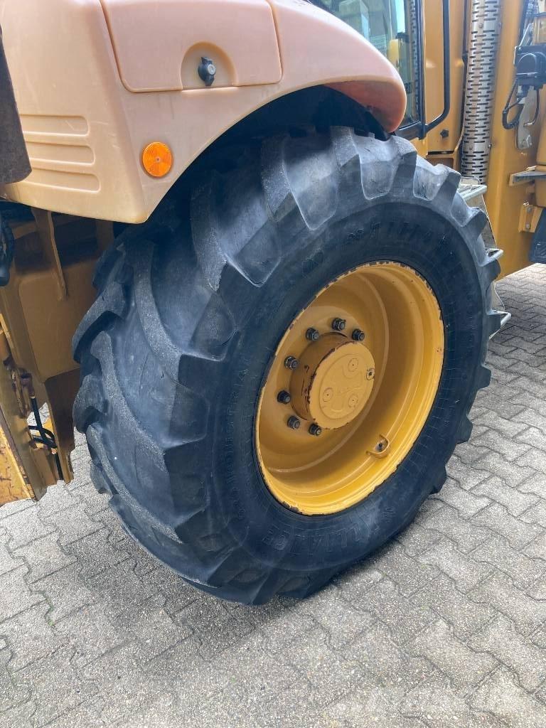 Hydrema 906E Экскаваторы-погрузчики