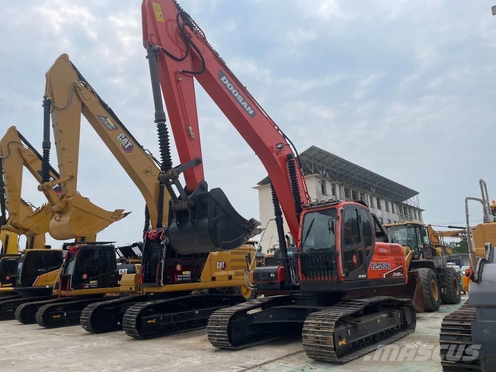 Doosan DX 225 LCA Гусеничные экскаваторы