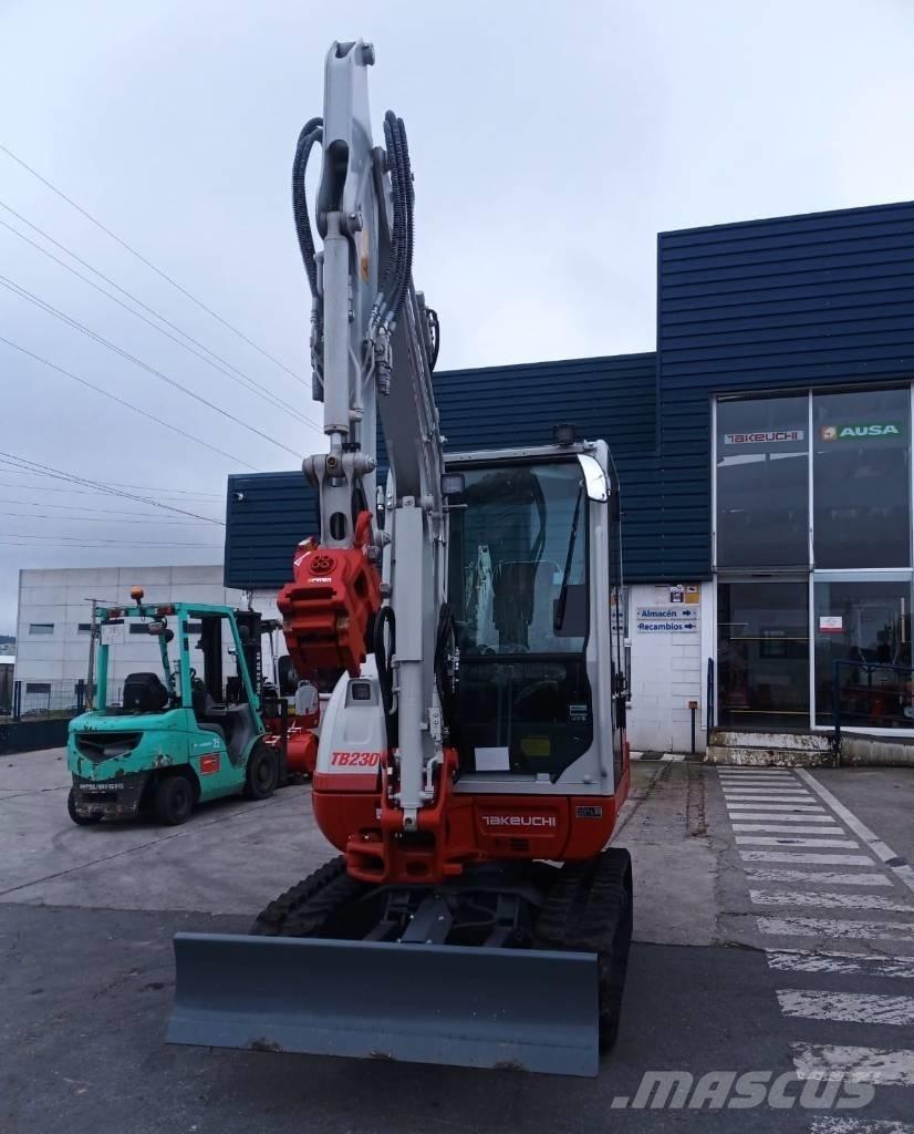 Takeuchi TB 230 Мини-экскаваторы