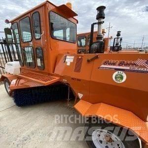 Broce RCT350 Вакуумные уборочные машины