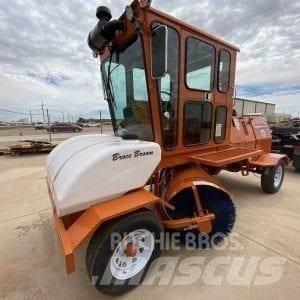Broce RCT350 Вакуумные уборочные машины