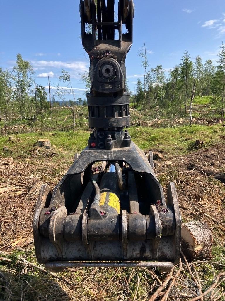 Komatsu 895 Форвардеры