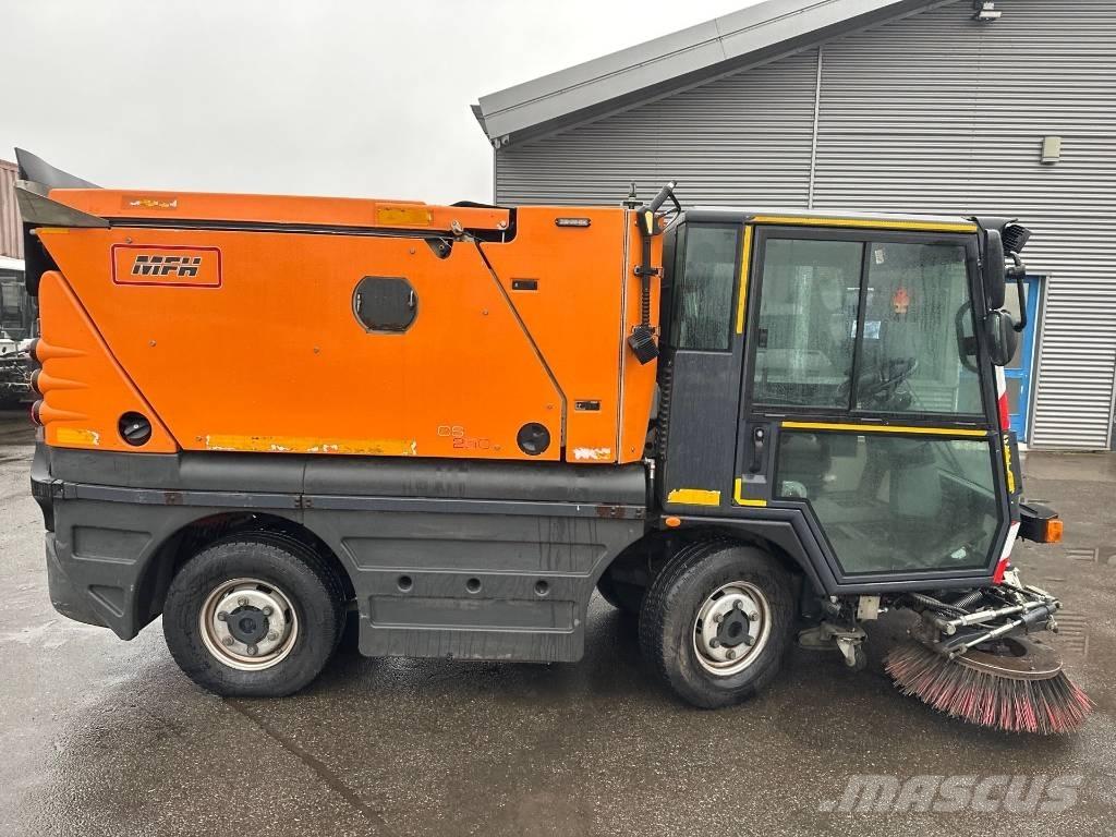 Schmidt MFH 250 Вакуумные уборочные машины