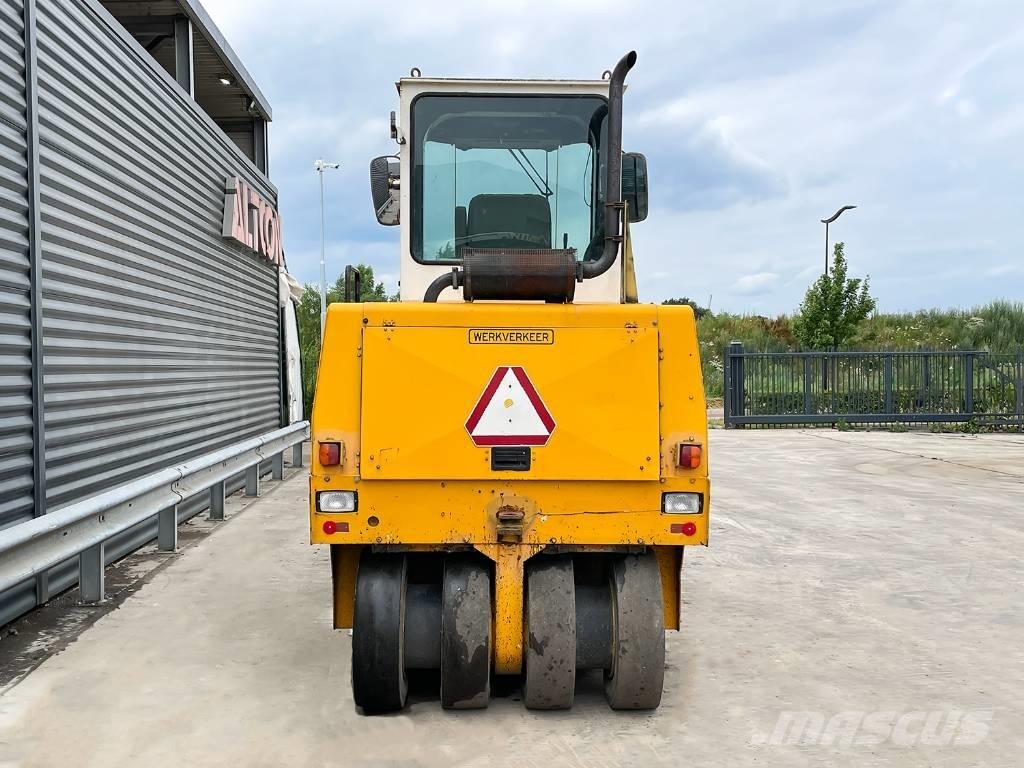 Dynapac CP 142 Пневматические катки