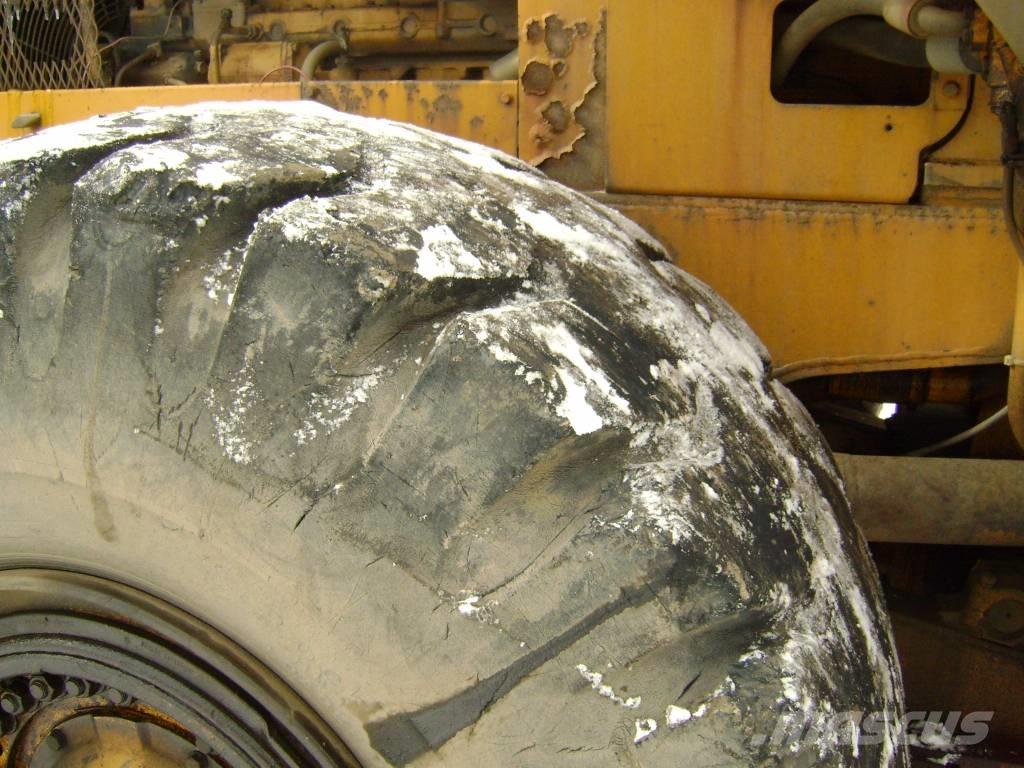 CAT 980B Фронтальные погрузчики