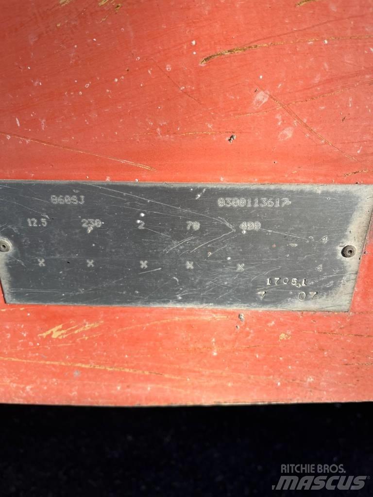 JLG 860 SJ Телескопические подъемники