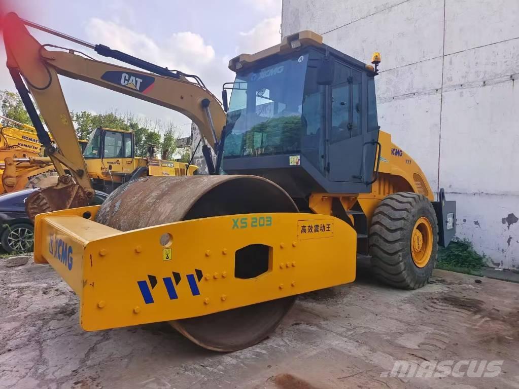 XCMG XS 203 J Грунтовые катки
