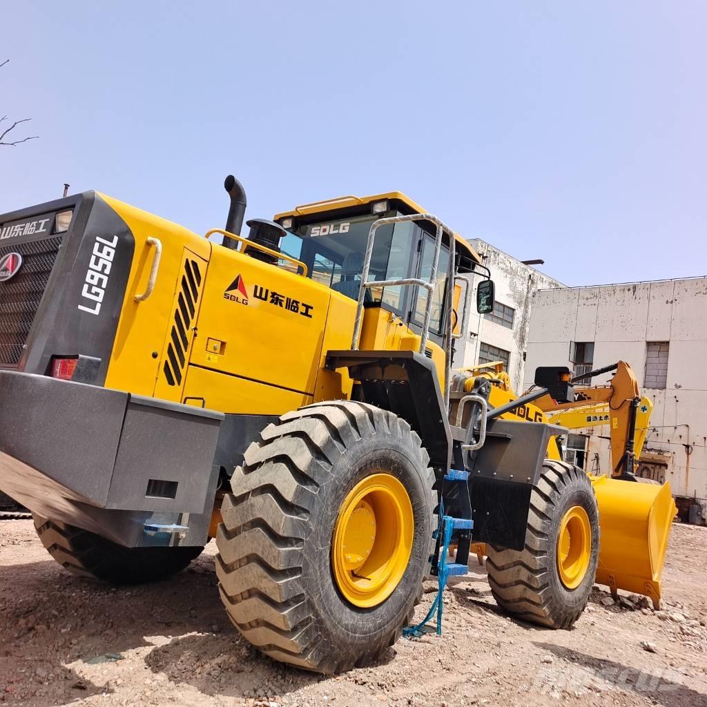 SDLG 956L Фронтальные погрузчики