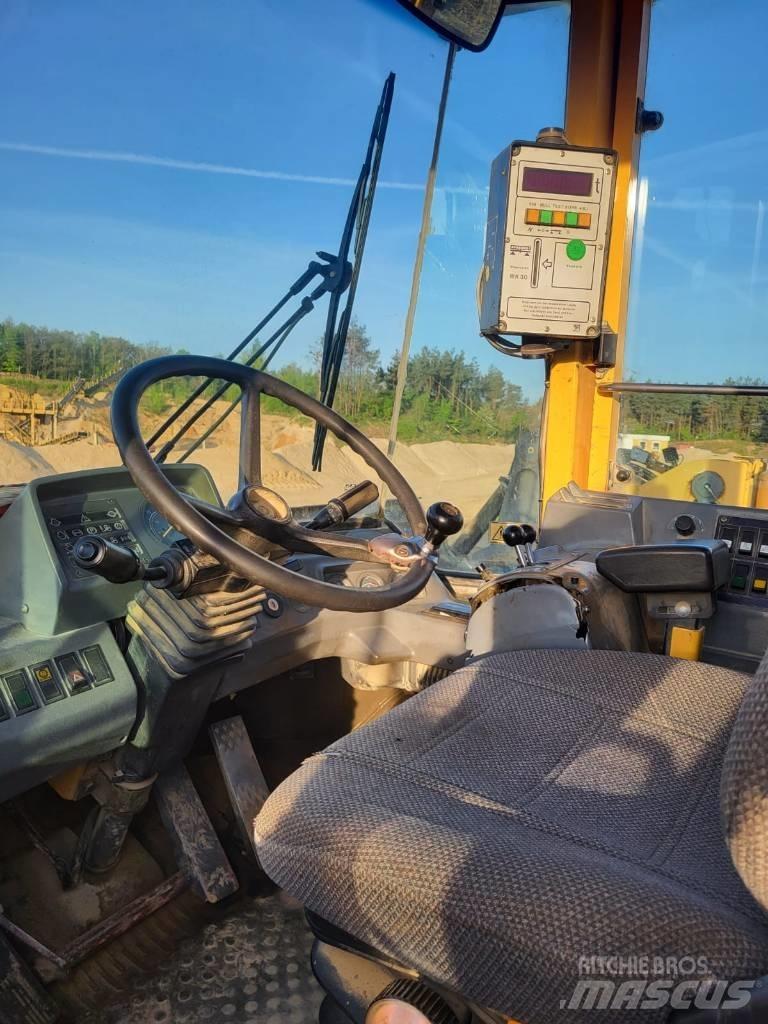 Volvo L180C Фронтальные погрузчики