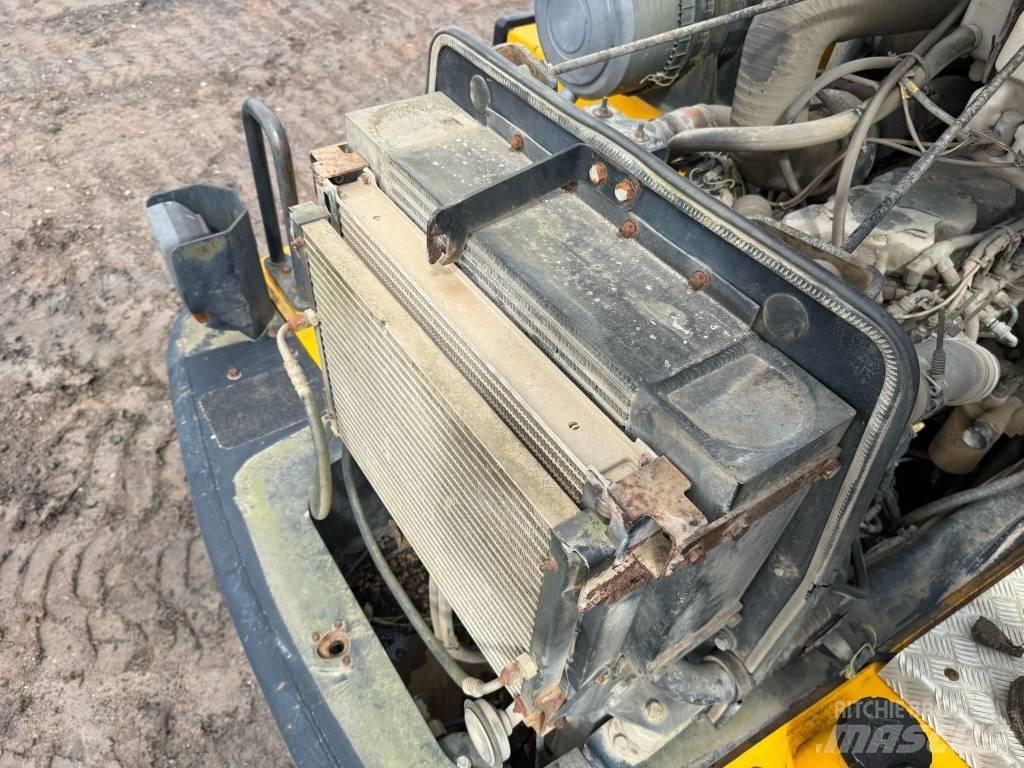 JCB 722 Шарнирно-сочленённые самосвалы