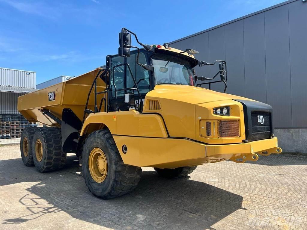 CAT 730 Карьерные самосвалы