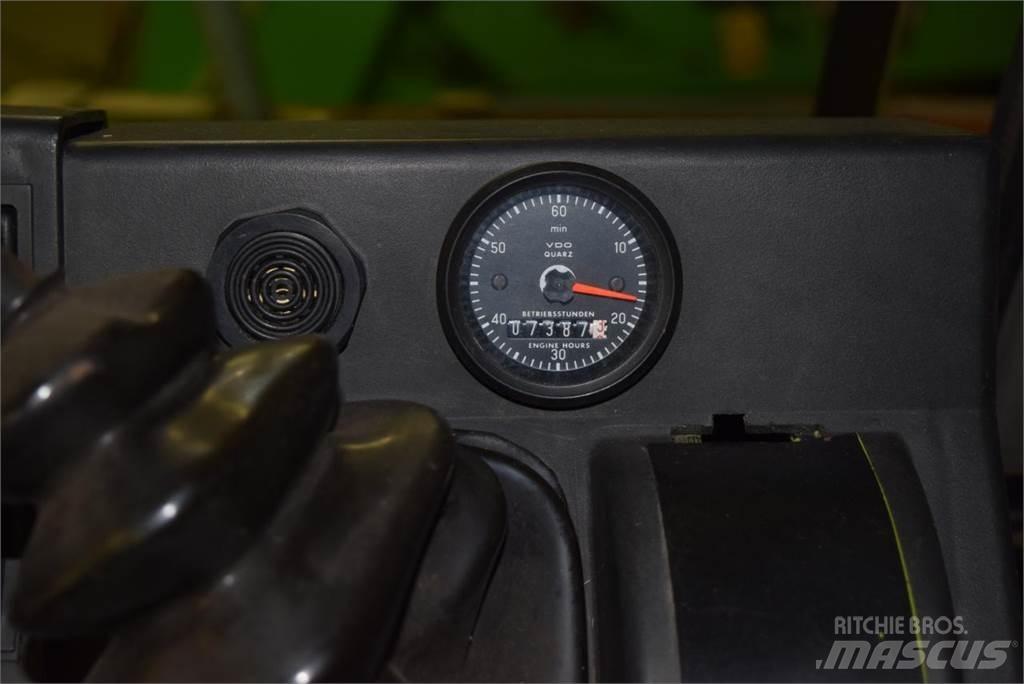 CLAAS Jaguar 860 Самоходные кормоуборочные комбайны