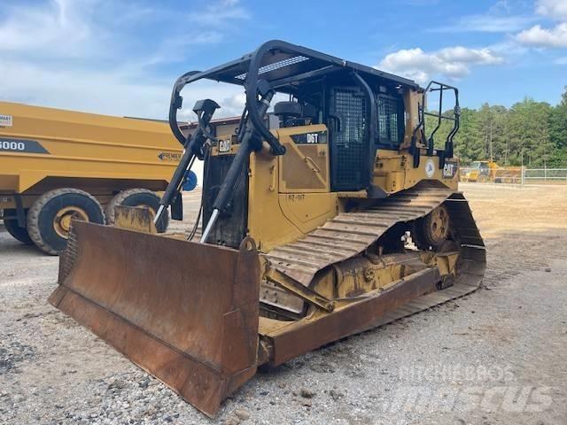 CAT D 6 T LGP Гусеничные бульдозеры