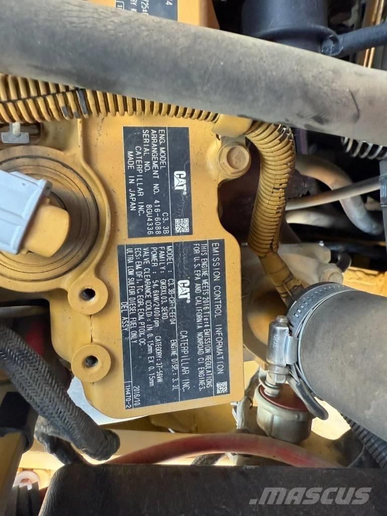 CAT 906M  1831h Фронтальные погрузчики