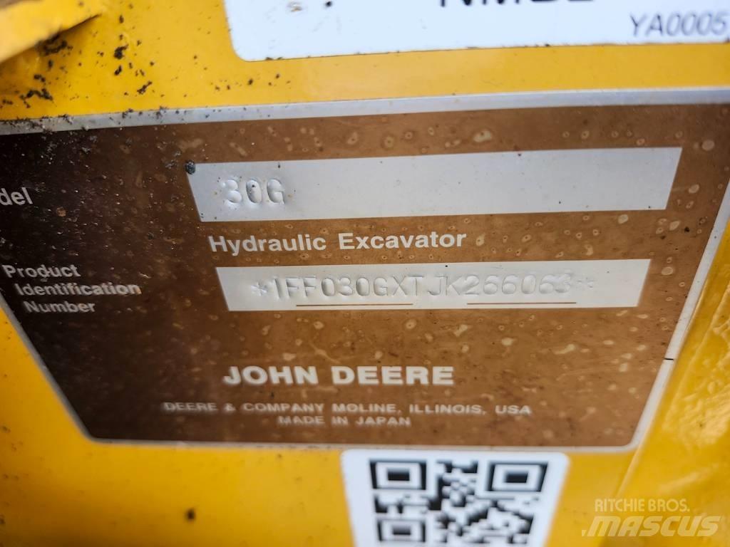 DEERE 30G Мини-экскаваторы