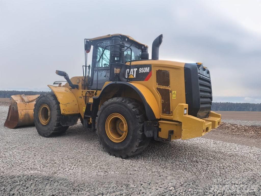 CAT 950 M Фронтальные погрузчики