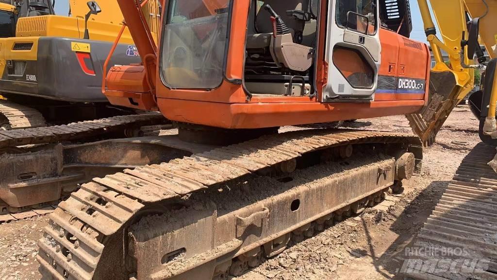 Doosan DH 300 LC-7 Гусеничные экскаваторы