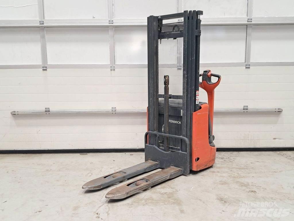 Linde L10 Ручные штабелёры с электроподъёмом
