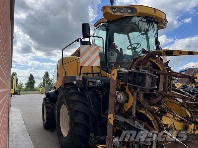 New Holland FR9080 Самоходные кормоуборочные комбайны