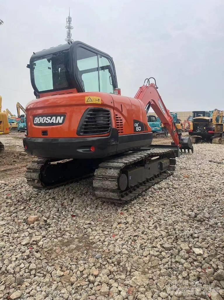 Doosan DX60 Мини-экскаваторы