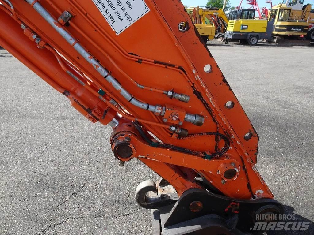 Hitachi ZX210W-3 Колёсные экскаваторы