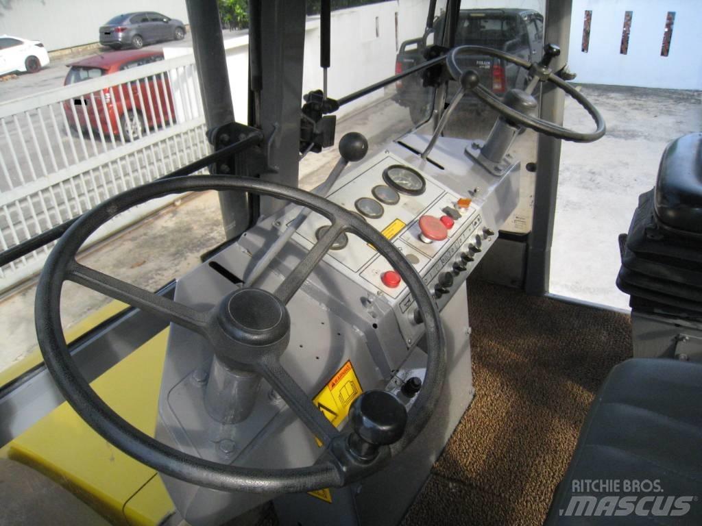 Dynapac CS 141 Катки тротуарные