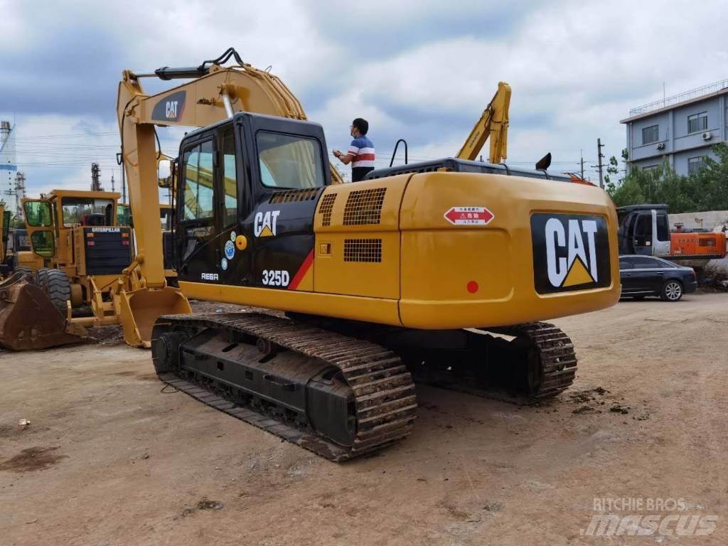CAT 325DL Гусеничные экскаваторы